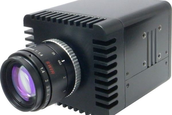 Cameras equipped visible/InGaAs sensors are now on sale!!